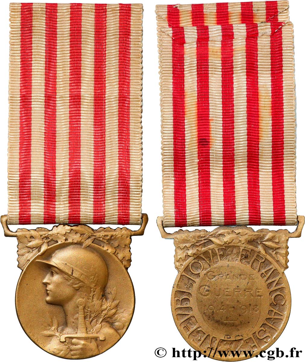 TERCERA REPUBLICA FRANCESA Médaille commémorative de la guerre 1914-1918 MBC+