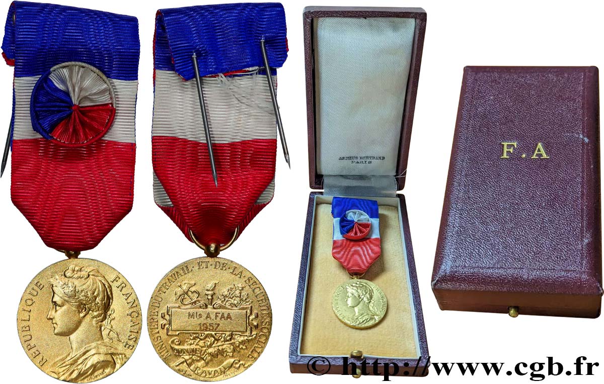 QUARTA REPUBBLICA FRANCESE Médaille d’honneur du travail, Ministère du travail et de la sécurité sociale, Vermeil q.SPL