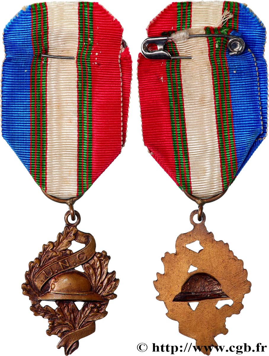 III REPUBLIC Médaille de l Union nationale des combattants (U. N. C.) AU
