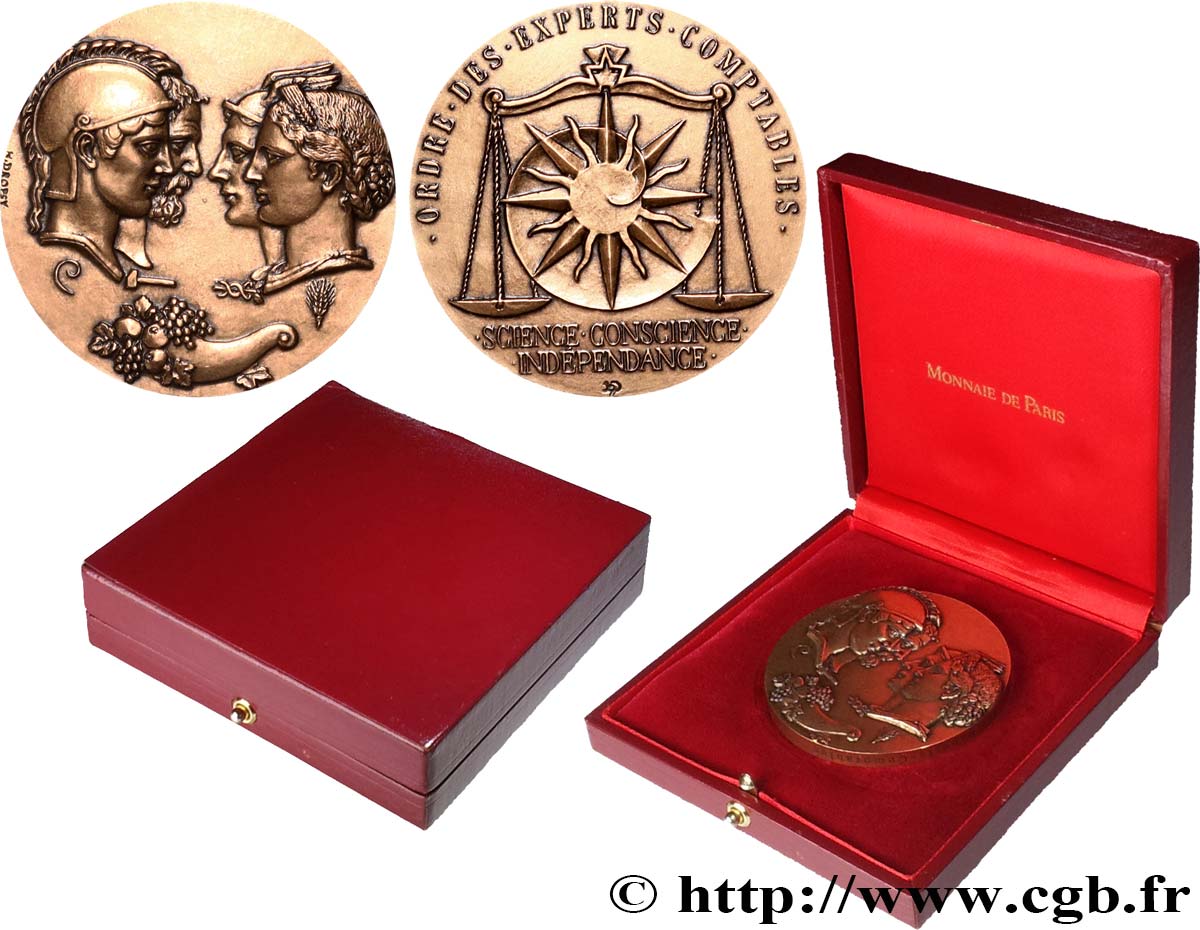 CINQUIÈME RÉPUBLIQUE Médaille, Hommage de l’ordre des experts comptables et des comptables agrées SUP