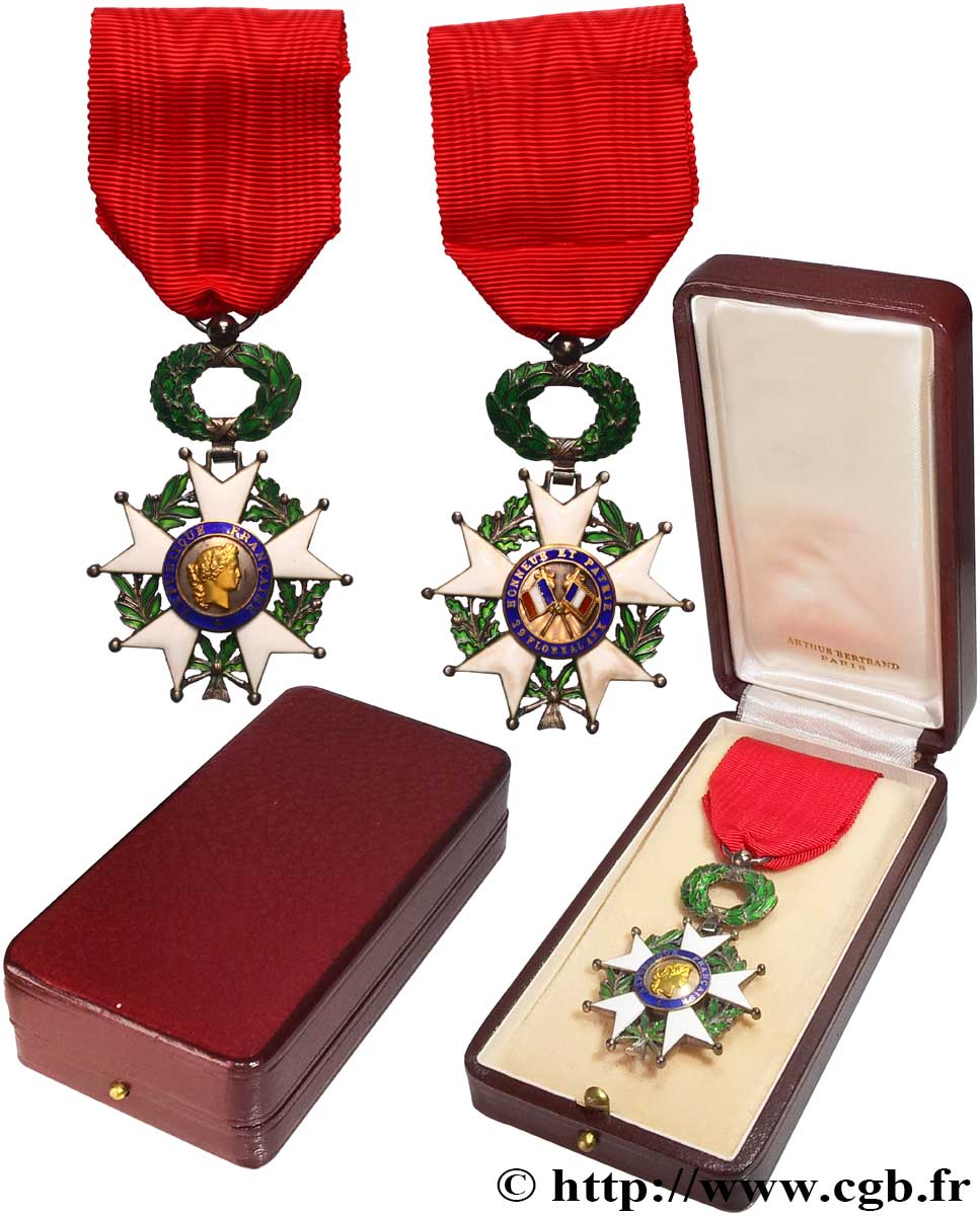 CINQUIÈME RÉPUBLIQUE Légion d’Honneur - Chevalier SUP/TTB+