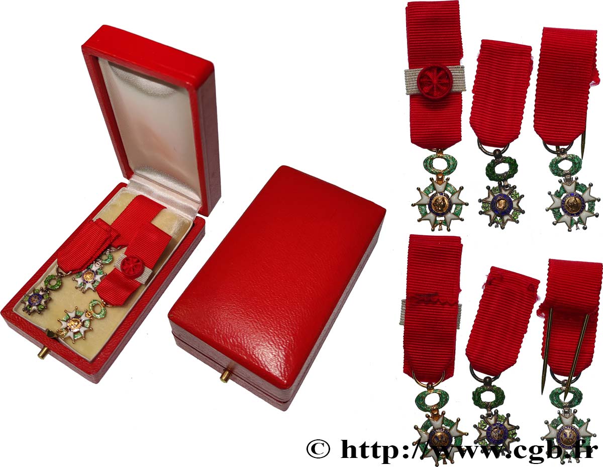 V REPUBLIC Lot de 3 miniatures, Légion d’honneur AU