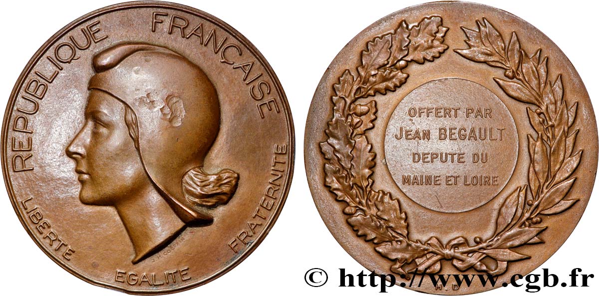 CINQUIÈME RÉPUBLIQUE Médaille, Offert par Jean Begault, député du Maine-et-Loire TTB/TTB+