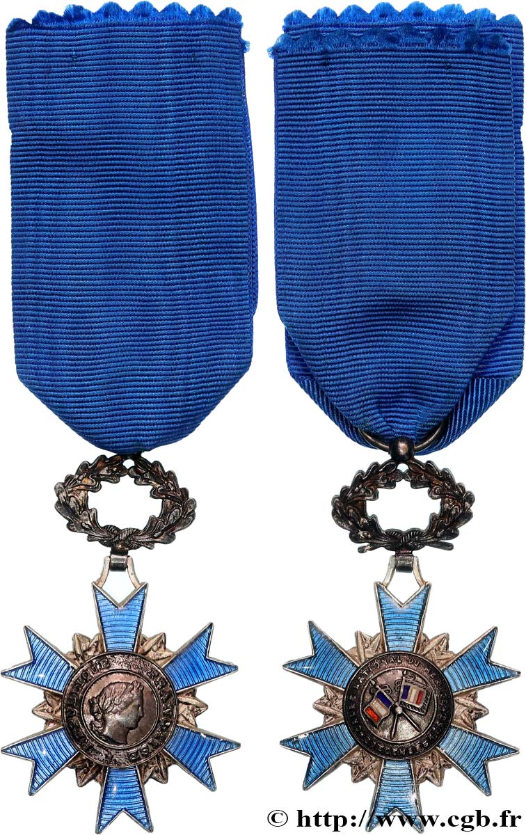 QUINTA REPUBLICA FRANCESA Médaille, Ordre National du mérite, chevalier MBC+