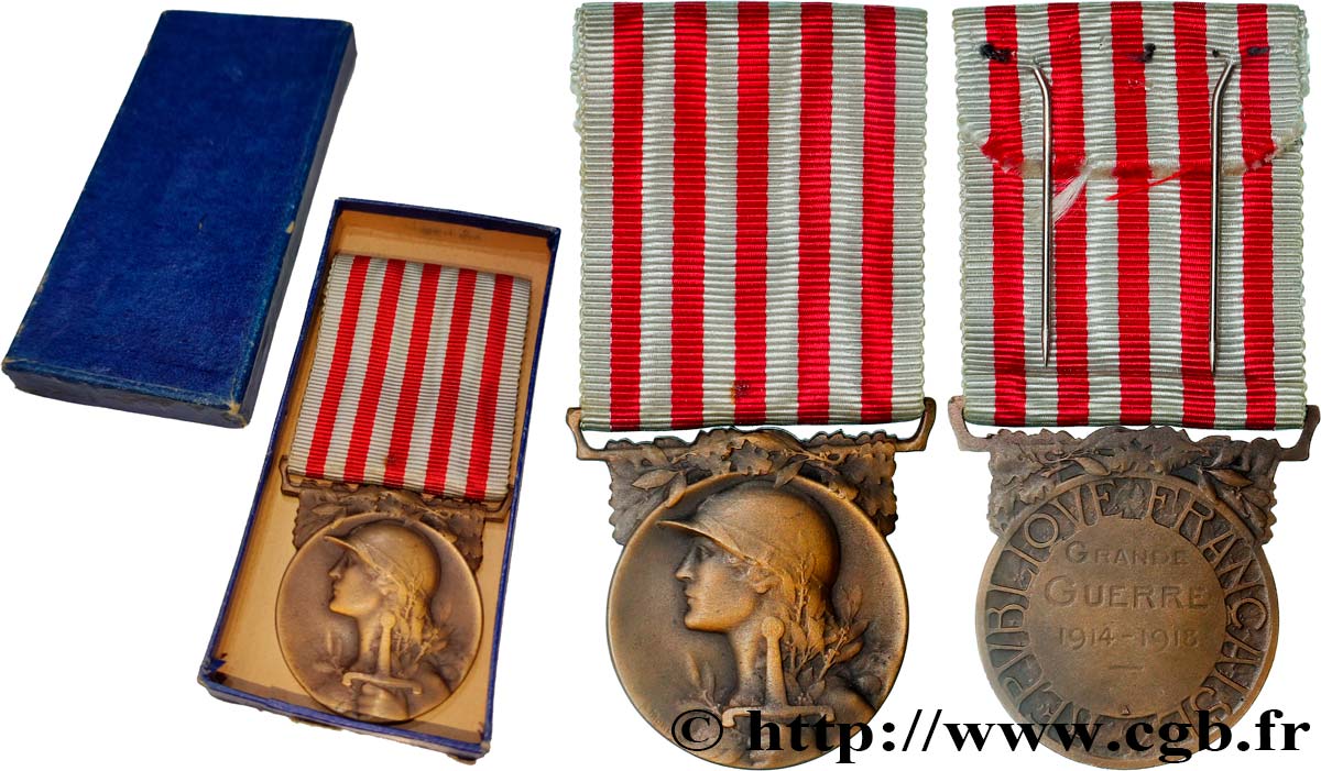 TERCERA REPUBLICA FRANCESA Médaille commémorative de la guerre 1914-1918 MBC+