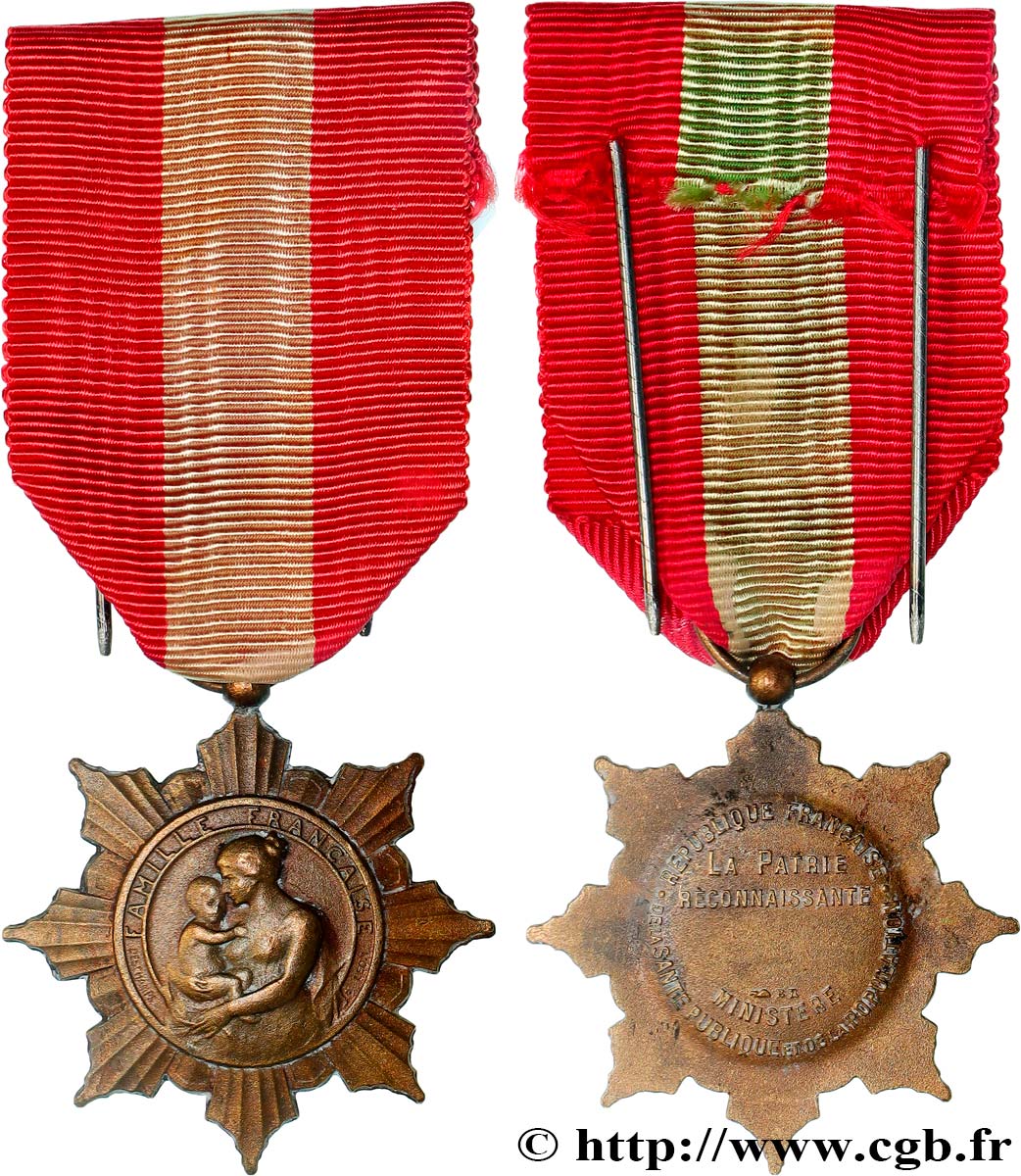TROISIÈME RÉPUBLIQUE Médaille, Famille Française, Ministère de la santé publique et de la population TTB