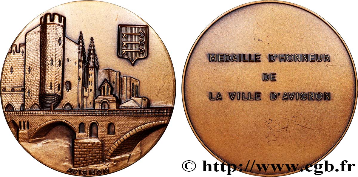 VILLES ET MAIRIES Médaille d’honneur de la ville AU