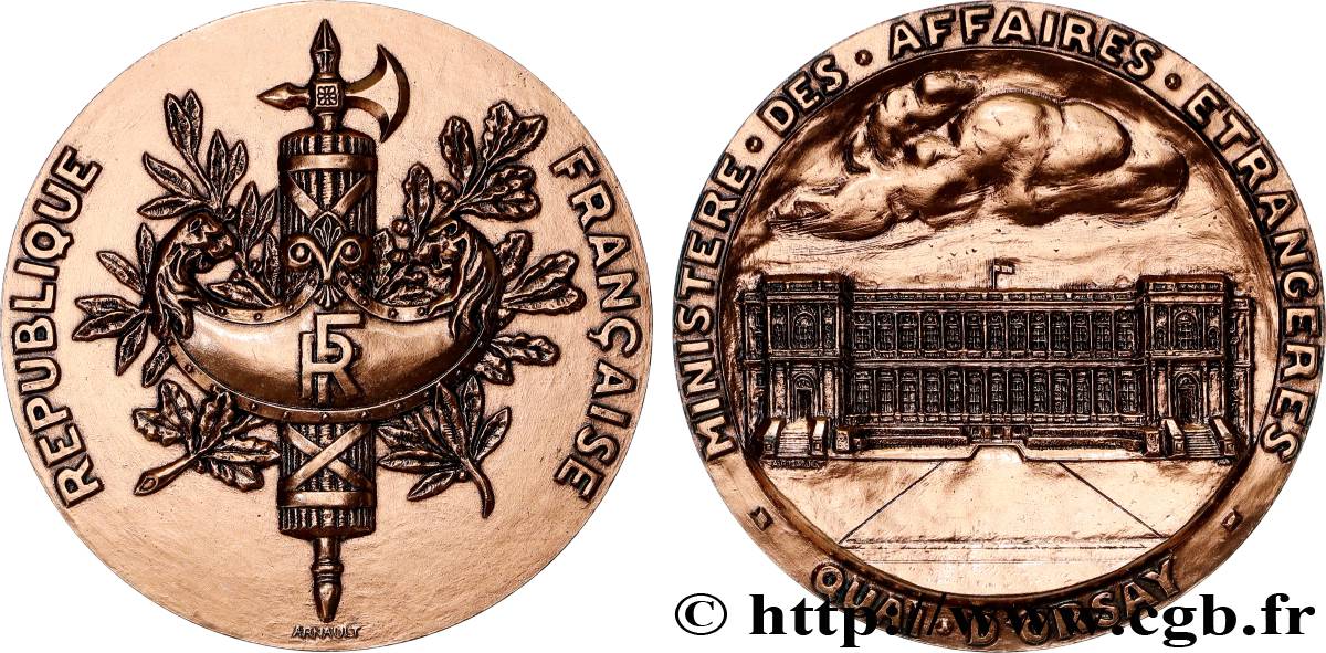 V REPUBLIC Médaille, Ministère des affaires étrangères AU