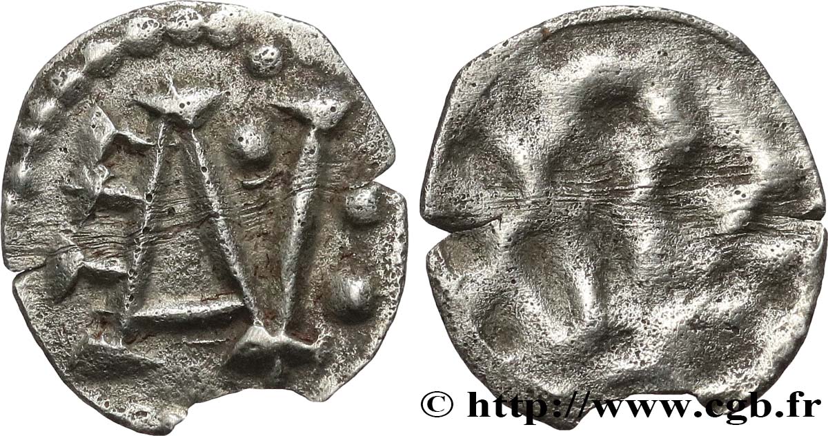 MEROVINGIAN COINAGE - POITOU - METALVS VICVS - Melle ? (Deux-Sevres) Obole au monogramme EAV ou ANE AU