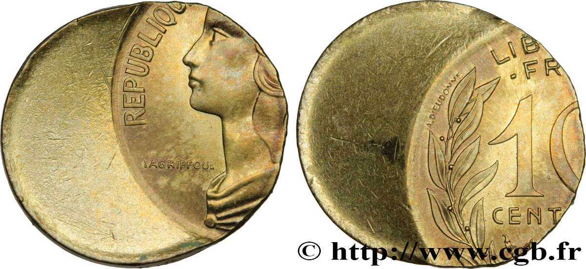 10 centimes Marianne Fautée : frappe décentrée sur flan de 5 Centimes n.d. Pessac F.144/- var. SPL 
