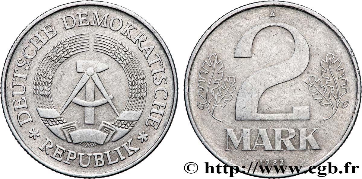 DEUTSCHE DEMOKRATISCHE REPUBLIK 2 Mark emblème de la RDA 1982 Berlin SS 
