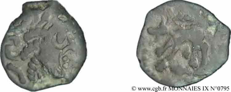 GALLIA - CARNUTES (Beauce area) Bronze au loup, tête à droite XF/VF