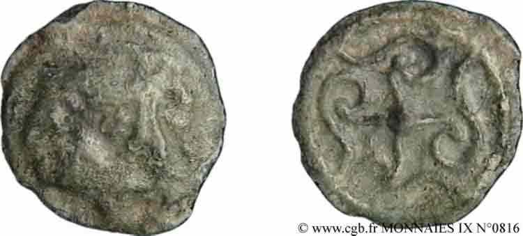 DUROCASSES (Regione di Dreux) Potin aux volutes cruciformes XF/AU