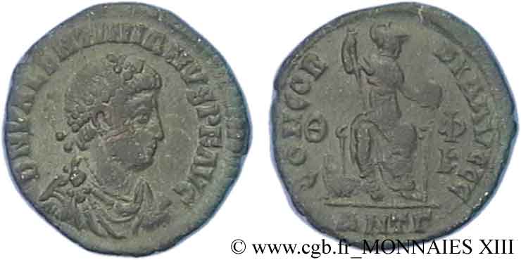 VALENTINIANO II Nummus, (Æ 3) AU