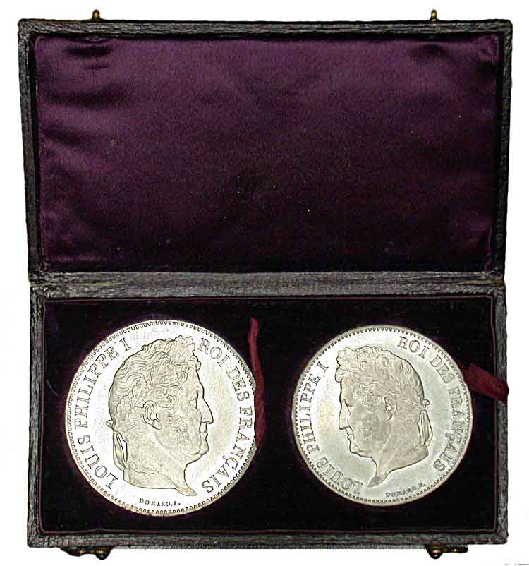 Boîte de deux essais de 5 francs et 100 francs en étain 1831 Paris G.670  SC 