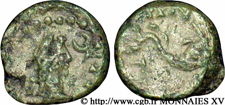 MASSALIA - MARSEILLE Bronze au dauphin, (PB, Æ 11) XF