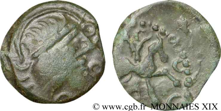 GALLIA - BELGICA - REGIÓN PARISIANA Bronze à la tête casquée et au cheval MBC