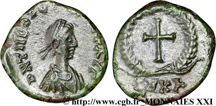 TEODOSIO II Bronze, (PB, Æ 4) EBC