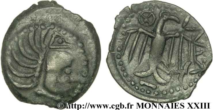 GALLIA - CARNUTES (Regione della Beauce) Bronze à l’aigle et à la rouelle, tête à droite AU/AU