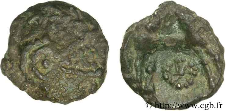 CENTRE-EASTERN, UNSPECIFIED Quart de statère de bronze, type de Siaugues-Saint-Romain BC/MBC+