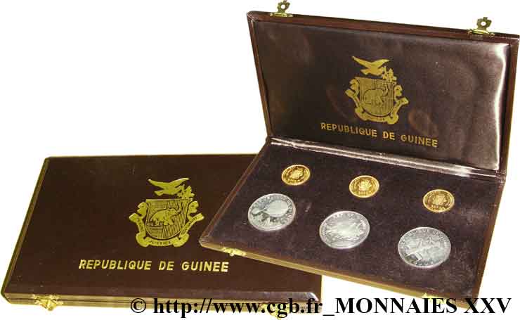 REPUBLIC OF GUINEA Coffret de trois 2.000 francs or et trois 250 francs en argent, conquête de l’espace 1969-1970  MS 