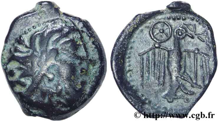 GALLIA - CARNUTES (Regione della Beauce) Bronze à l’aigle et à la rouelle, tête à droite VF/XF