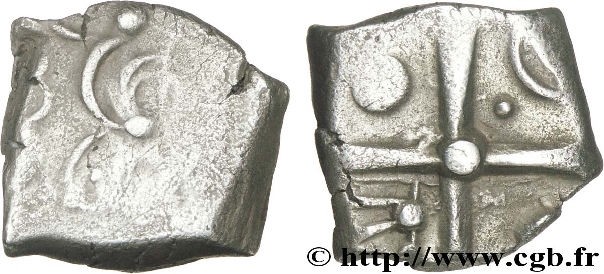 GALLIA - SUDOESTE DE LA GALLIA - CADURCI (Región de Cahors) Drachme “à la tête triangulaire”, S. 130 bis BC/BC+