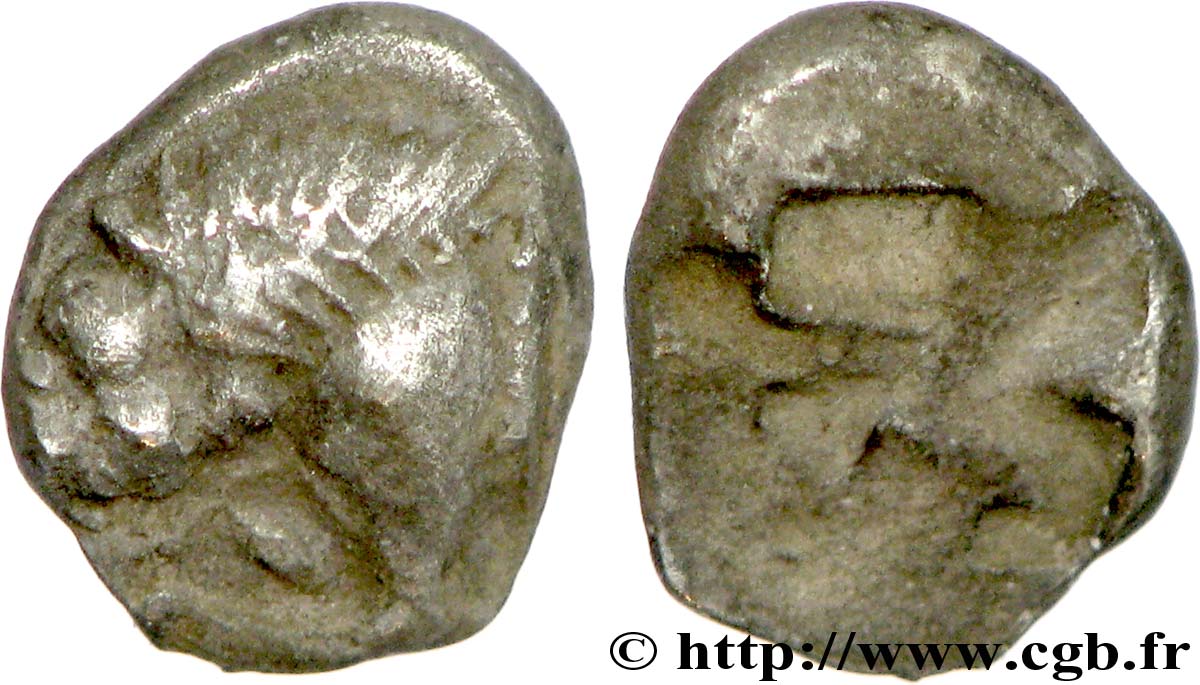 MASSALIA - MARSEILLE Obole du type du trésor d’Auriol au protomé de lion dévorant sa proie, à gauche XF