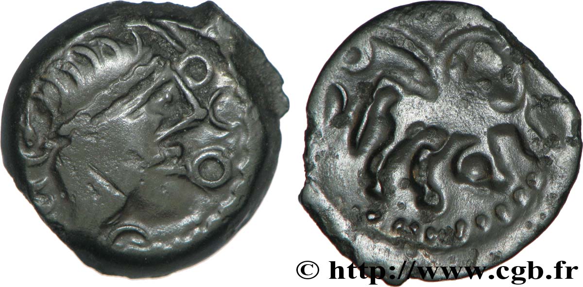 GALLIA - BELGICA - REGIONE DI PARIGGI Bronze à la tête casquée et au cheval XF/VF