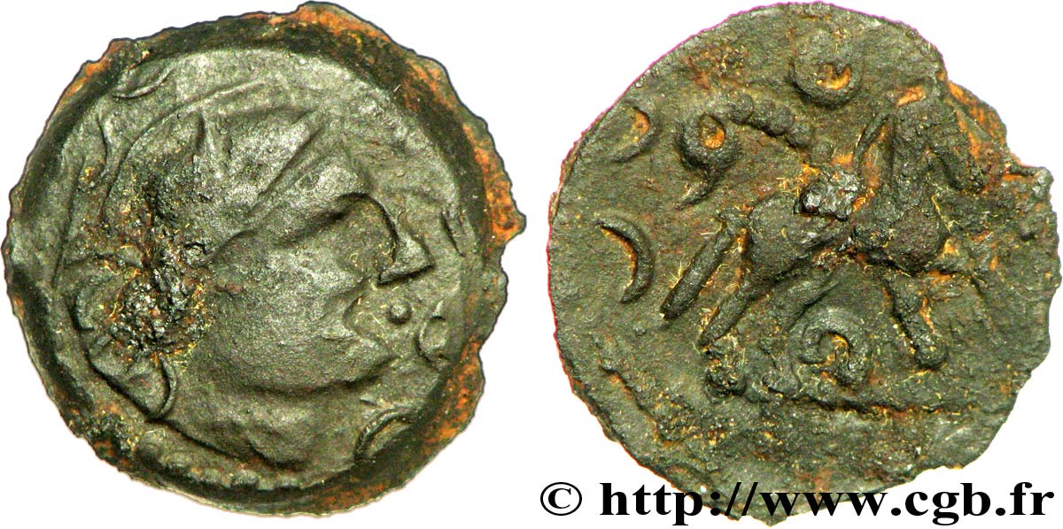 GALLIA - BELGICA - PARIS AREA Bronze à la tête casquée et au cheval XF