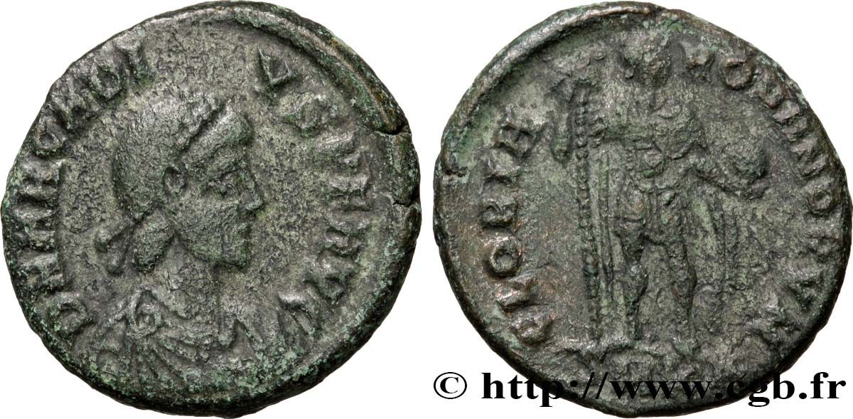 ARCADIUS Maiorina pecunia, (MB, Æ 2) TB+