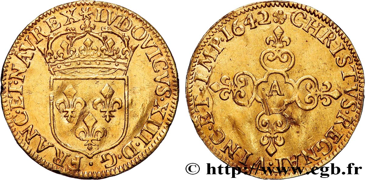 LOUIS XIII  Écu d or au soleil, à la croix anillée fleurdelisée 1642 Paris, Monnaie du Louvre BB