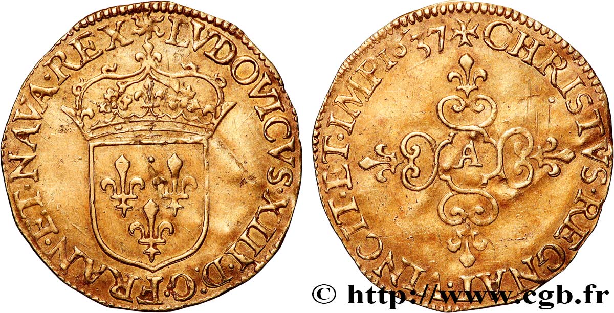 LOUIS XIII  Écu d or au soleil, à la croix anillée fleurdelisée 1637 Paris XF