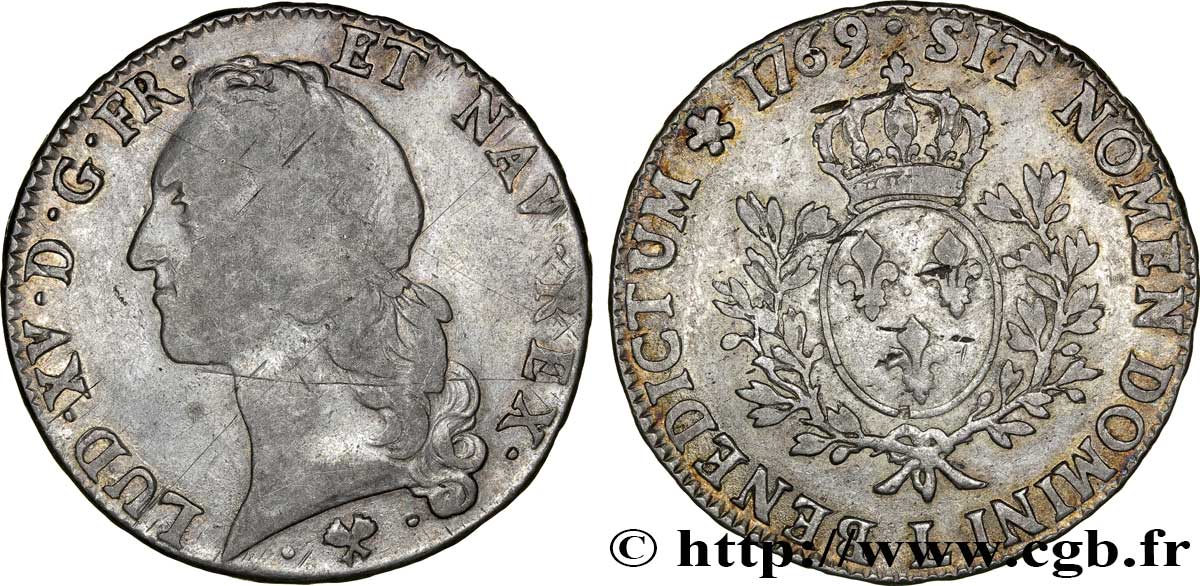 LOUIS XV DIT LE BIEN AIMÉ Écu aux branches d’olivier, tête ceinte d’un bandeau 1769 Bayonne TB+/TTB