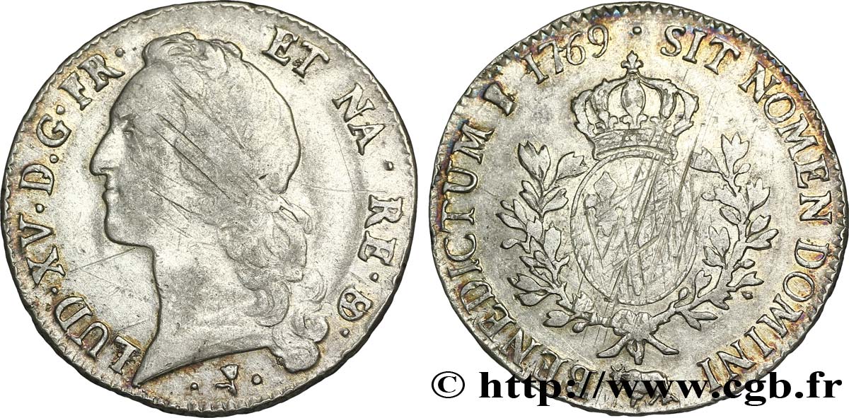 LOUIS XV THE BELOVED Écu aux branches d’olivier, tête ceinte d’un bandeau 1769 Pau XF