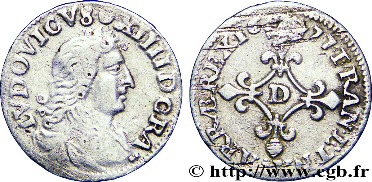 LOUIS XIV LE GRAND OU LE ROI SOLEIL Quatre sols à la croix formée de lis 1677 Lyon ou Vimy-en-Lyonnais TB+