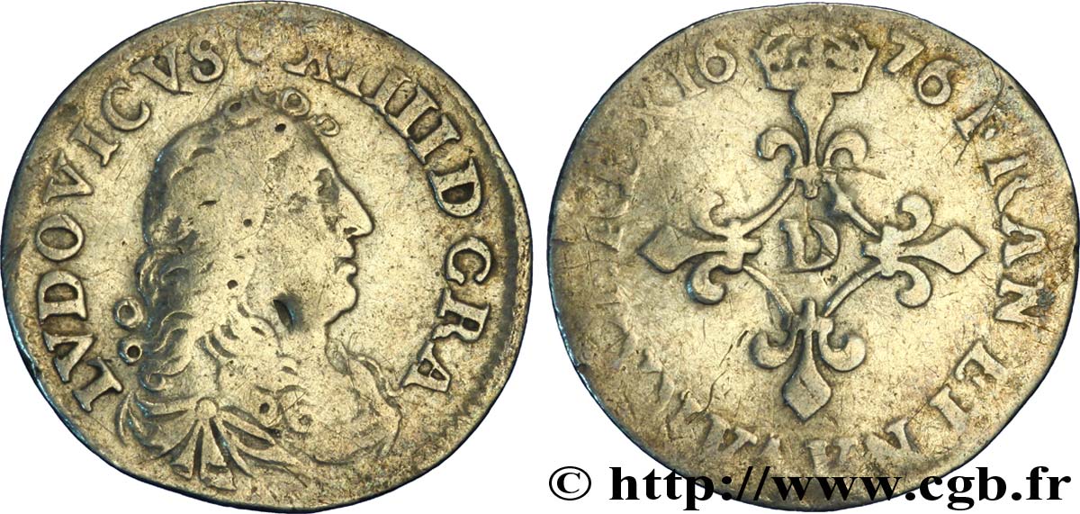 LOUIS XIV LE GRAND OU LE ROI SOLEIL Quatre sols à la croix formée de lis 1676 Vimy-en-Lyonnais (actuellement Neuville-sur-Saône) TB