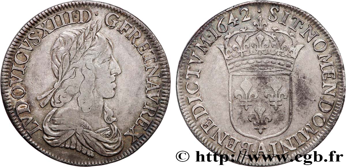 LOUIS XIII LE JUSTE Demi-écu, 3e type, 2e poinçon de Warin 1642 Paris, Monnaie du Louvre TB+/TTB